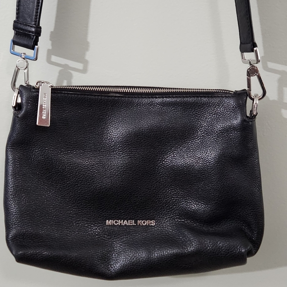 Michael Kors crossbody bag - Picture 1 of 13